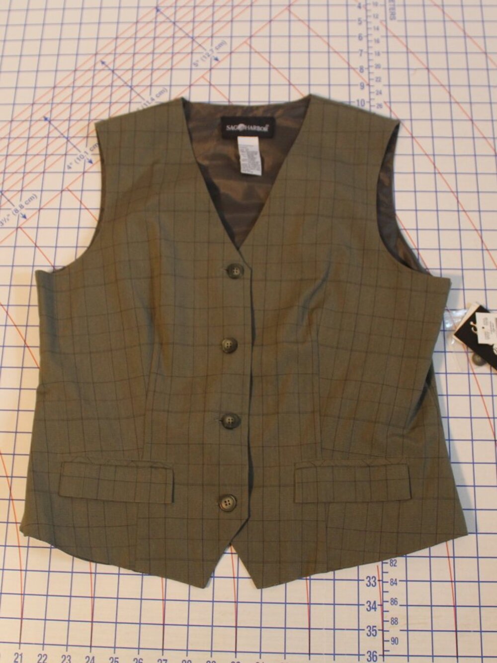 NWT Sag Harbor Menswear Inspired Vest Khaki Green Size 12